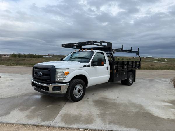 2016 Ford F-350 Super Duty Chassis Cab's photo